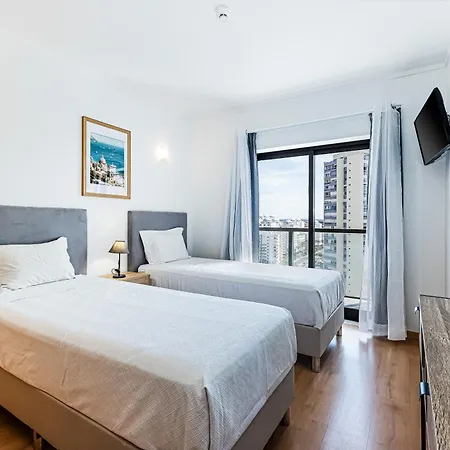 Rocha Tower 13d - Skyline Ocean View *